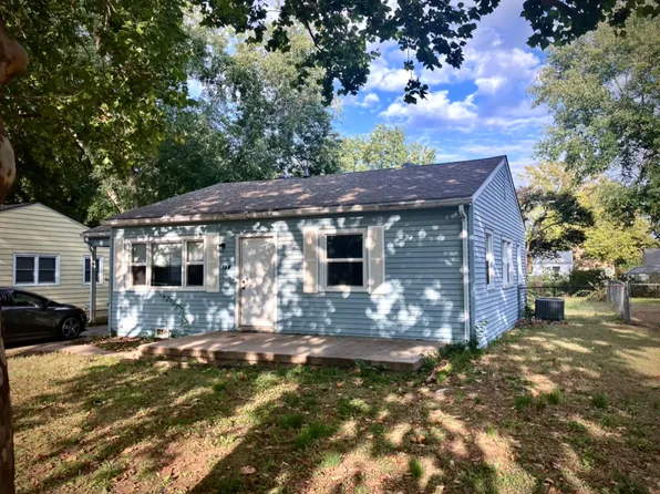 138 S Wire Ave, Haysville, KS 67060