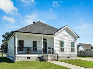 1901 Alexander Ave, Arabi, LA 70032