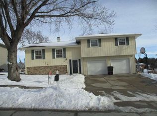 502 N 27th St, Norfolk, NE 68701