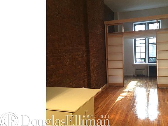 3rd image of 212 E 11th St APT 1