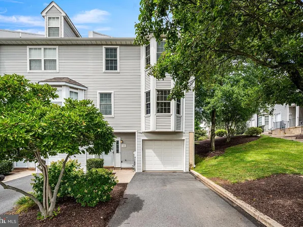 342 Huntington Ct, West Chester, PA 19380