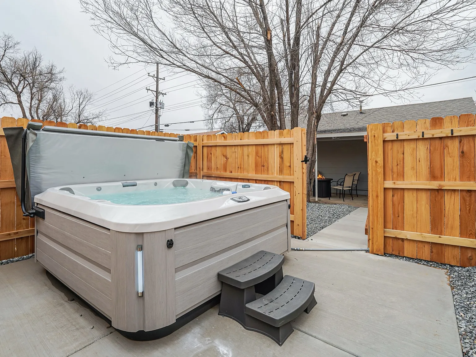 5 bed, 1442 sqft, $3,795 — Photo 3