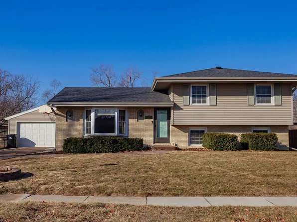 705 Timberlane Dr, Huxley, IA 50124