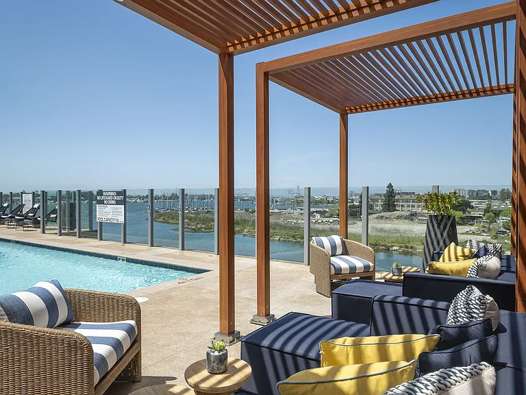 Portico Waterfront — Photo 45