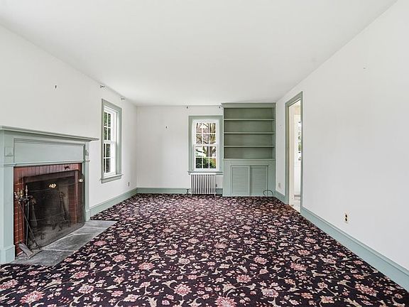 5th image of 251 W Shore Rd