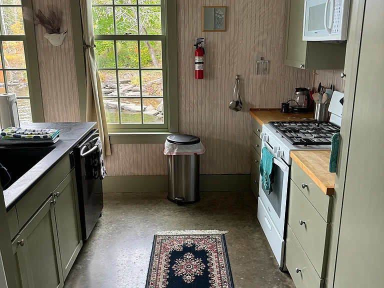 3 Pond Rd #A — Photo 19