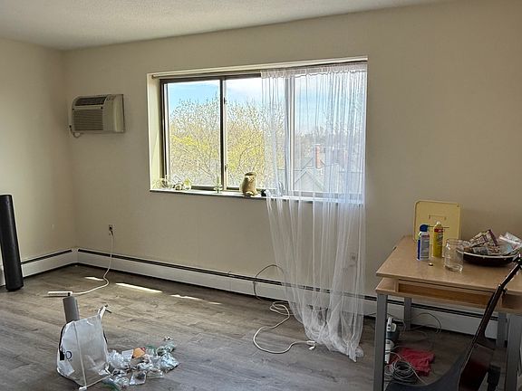 5th image of 387 Massachusetts Ave #51