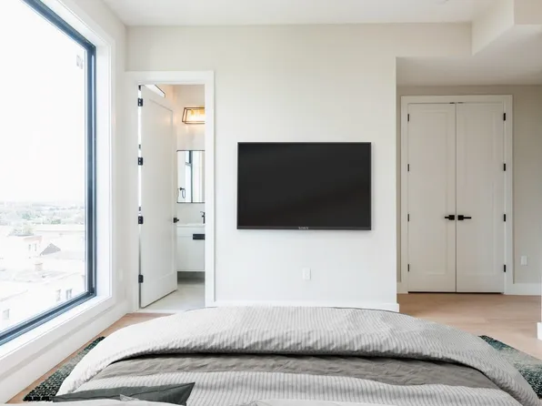 221 Columbia Avenue image 18 of 50