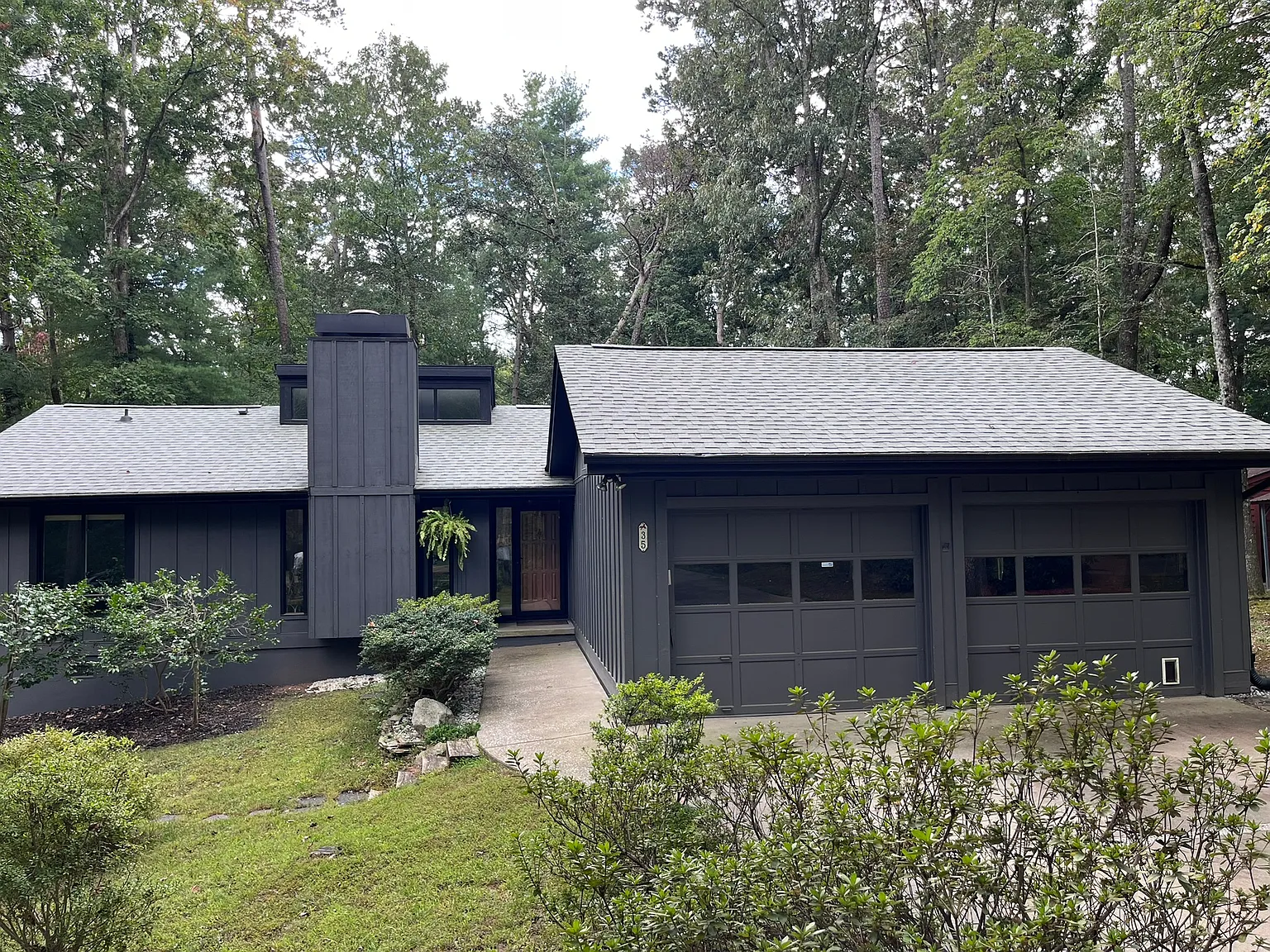 3 bed, 1276 sqft, $3,200 — Photo 1
