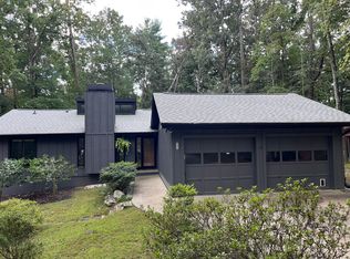 35 Wildwood Cir, Fletcher, NC 28732