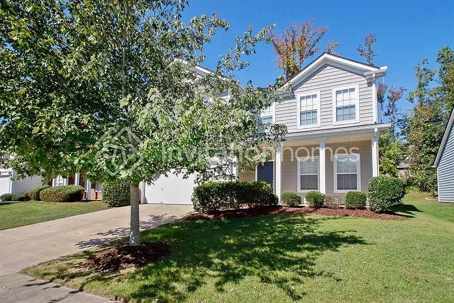 3322 Cole Mill Rd Charlotte, NC 28270 — Photo 1