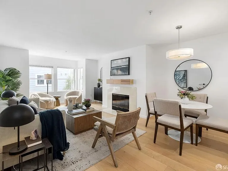 1880 Steiner St #208 — Photo 1