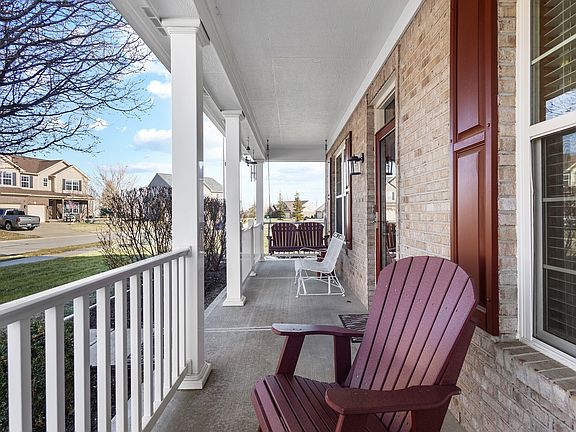 3rd image of 8385 Belmont Dr