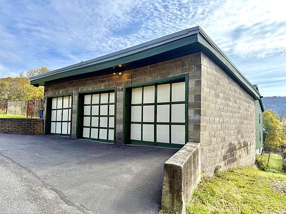 2nd image of 171 Ebensburg Rd