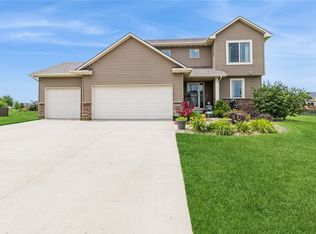 2002 NW Woodland Ct, Ankeny, IA 50023