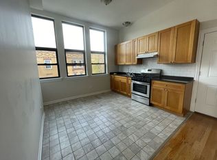 4058 W Armitage Ave APT 2F, Chicago, IL 60639