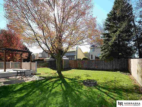 3rd image of 805 Joseph Dr