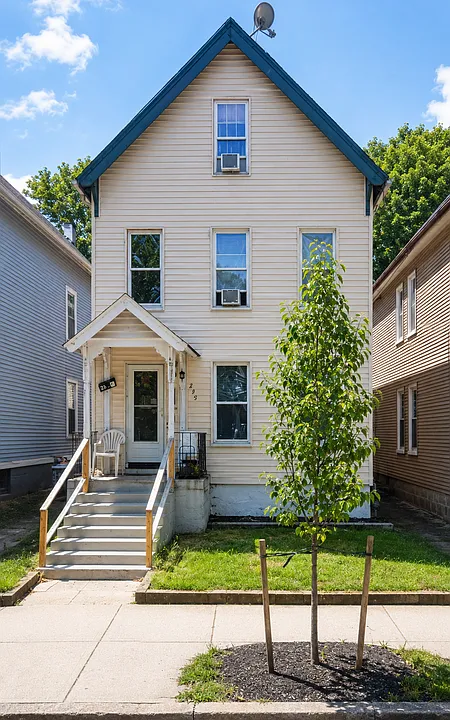 280 W Ivy St #1