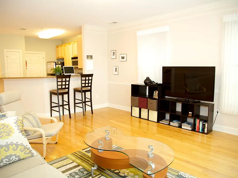 7706 Marine Rd — Photo 5