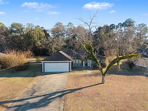 2nd image of 196 Huntingdon Dr