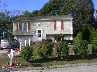 10 Ashworth Ln, Westerly, RI 02891