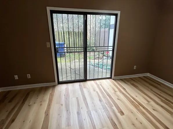 3633 Cobble Mill Ln, Clarkston, GA 30021