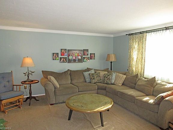2nd image of 8531 Yorkview Dr