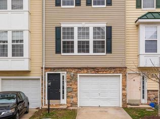 23047 Fontwell Sq, Sterling, VA 20166