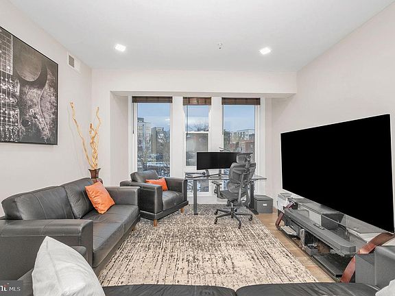 4th image of 1028 Bladensburg Rd NE APT 38