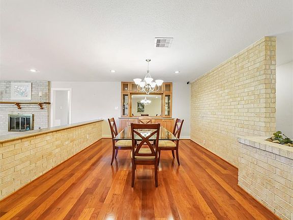 4th image of 66 Lebrun Ct