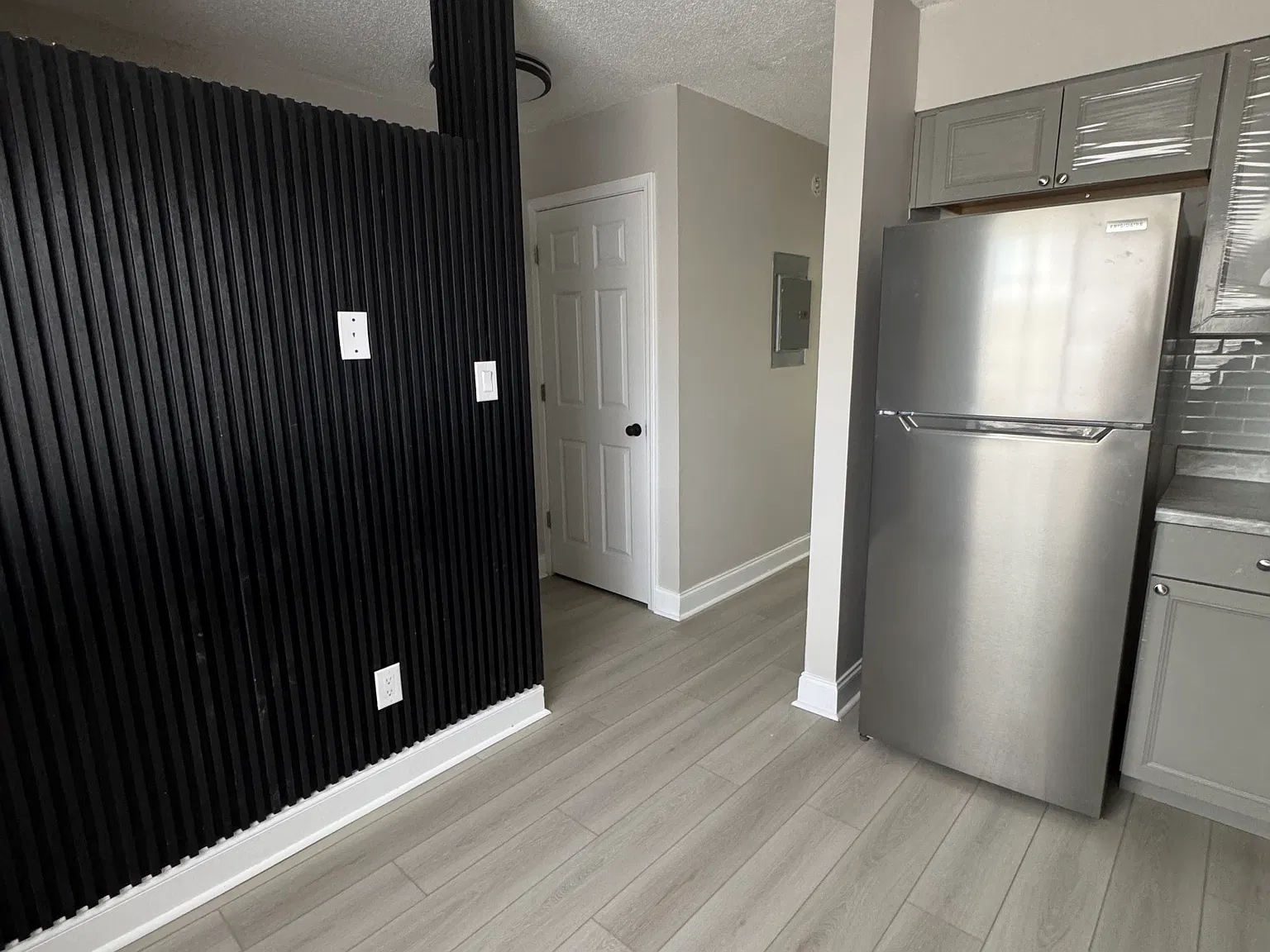 2 bed, 1.5 bath, 1000 sqft, $1,600 — Photo 3
