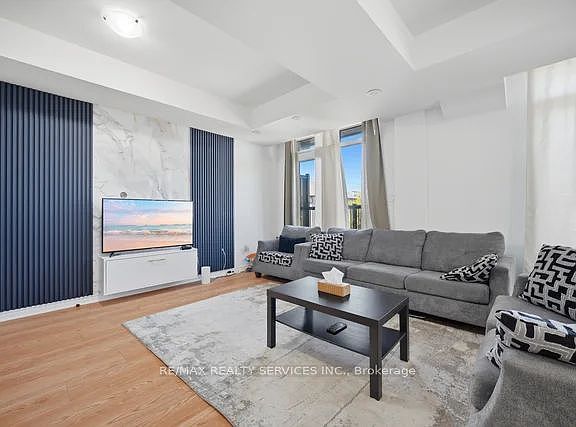 5th image of 417 Dougall Ave #14