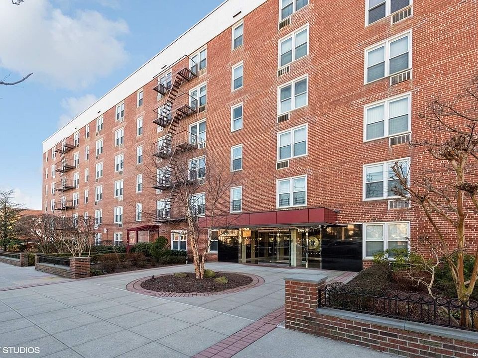1st image of 210-50 41st Avenue #1B