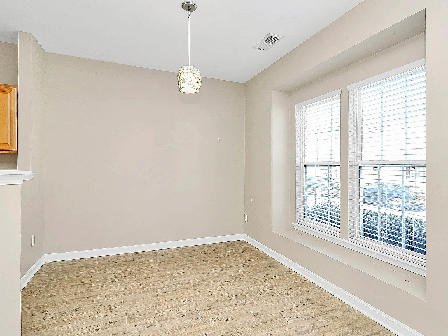 4638 Forestridge Commons Dr — Photo 4