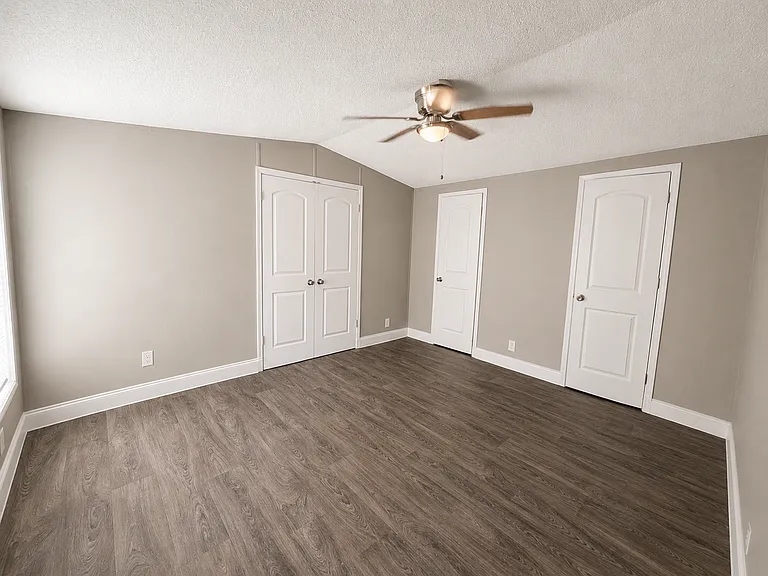5349 Old Kings Rd #15 — Photo 5