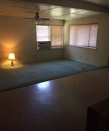 4th image of 1735 Barney Ave