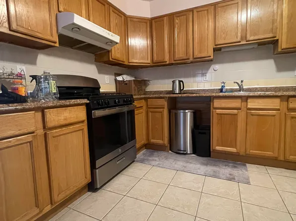 225 Belvidere Avenue image 14 of 18