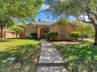 1913 Hidden Trail Dr, Lewisville, TX 75067