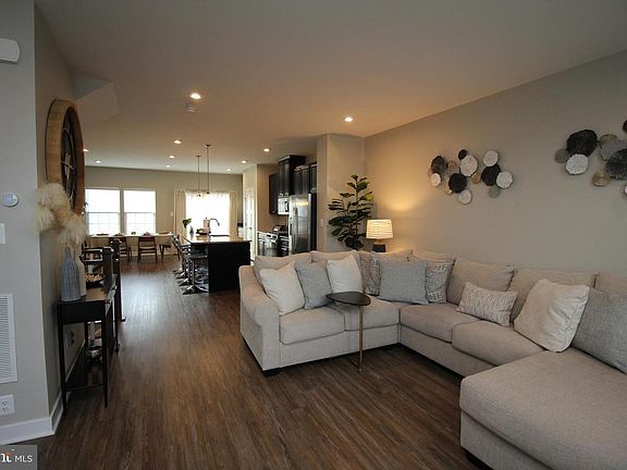 2nd image of 103 Freedom Way