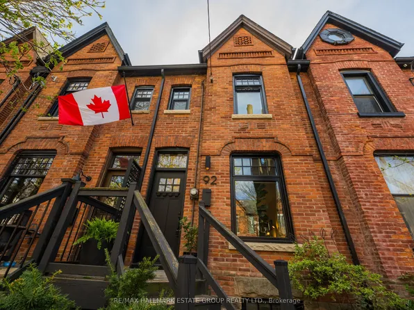 92 Hamilton St, Toronto, ON M4M 2C8