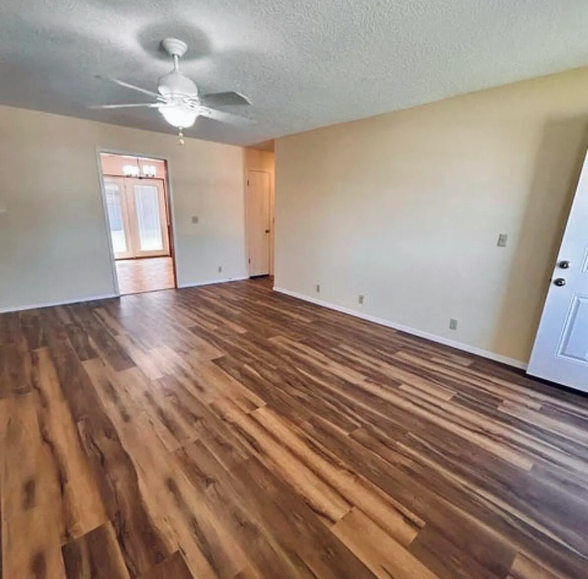 2 bed, 1.0 bath, 1146 sqft, $1,000 — Photo 3