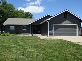 4840 SE 42nd St, Tecumseh, KS 66542
