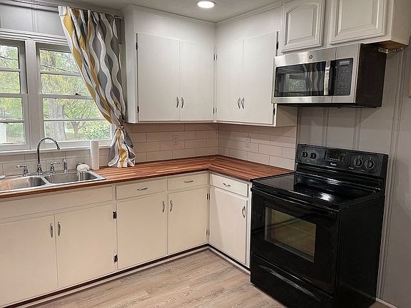 4th image of 601 Blackmur Dr