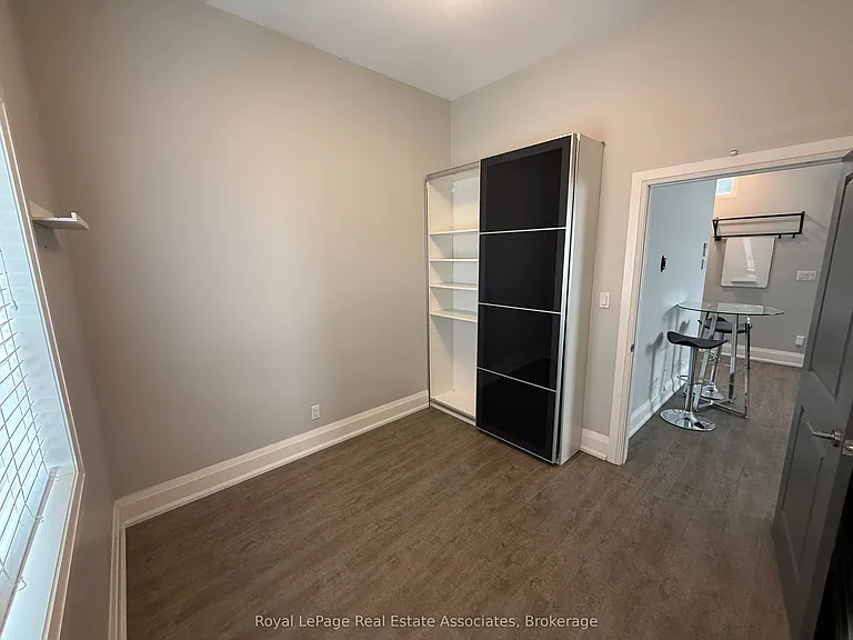 2548 Eglinton Ave W #3 — Photo 9