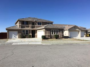 13900 Periwinkle Ct, Hesperia, CA 92344