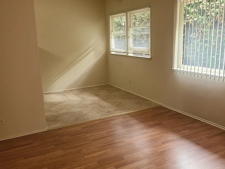 2414 Hadley Ln #C — Photo 13