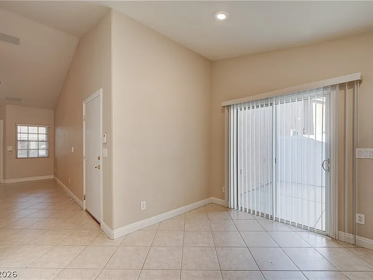 8556 Lakota St — Photo 12