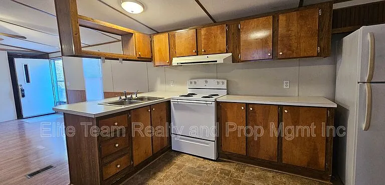3103 Cedarvale Rd #16 — Photo 4