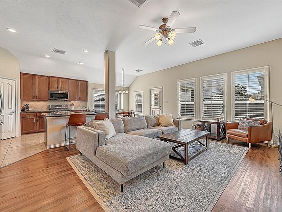 5th image of 18119 Serene Shore Dr