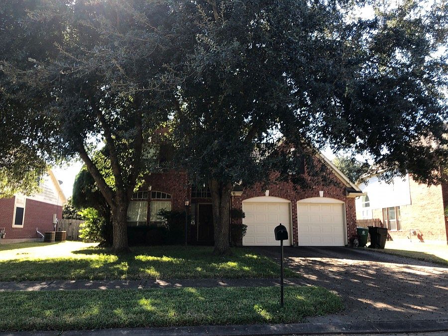 1st image of 18619 Park Harbor Dr